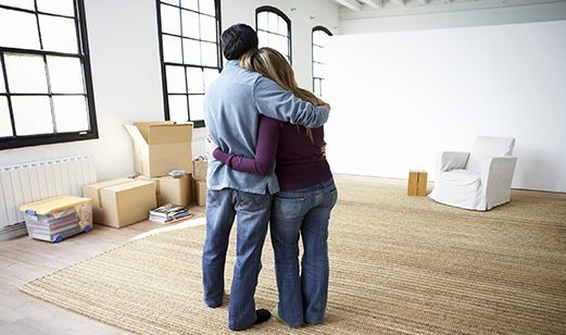 https://www.allstate.com/resources/Allstate/images/tools-resources-articles/life/coupleinnewhome521x308.jpg